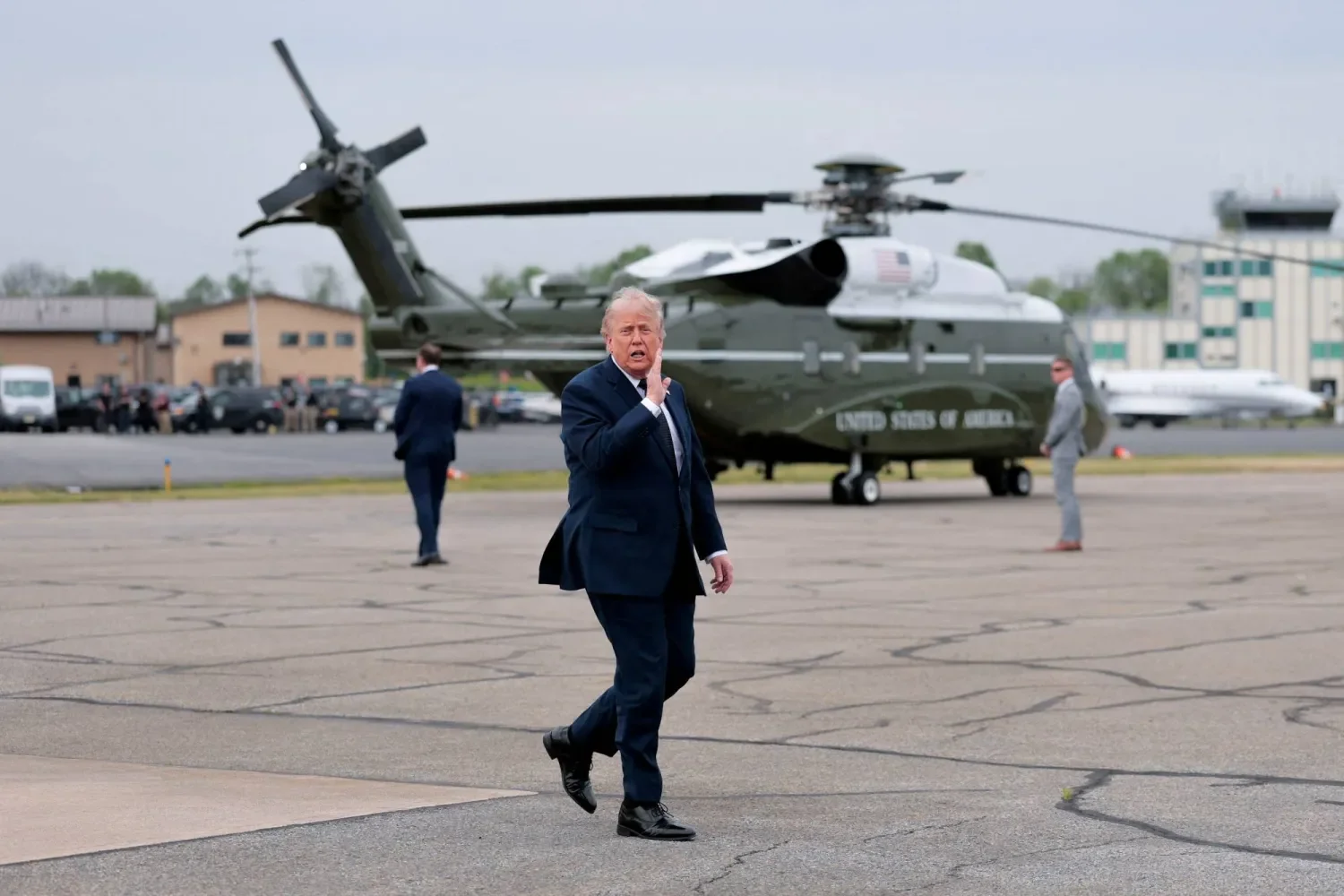 FILE PHOTO: US President Donald Trump leaves Marine One to board Air Force One en route to Joint Base Andrews, Maryland, as he departs Morristown Airport in Morristown, New Jersey, US, May 22, 2026. REUTERS/Kylie Cooper/File Photo