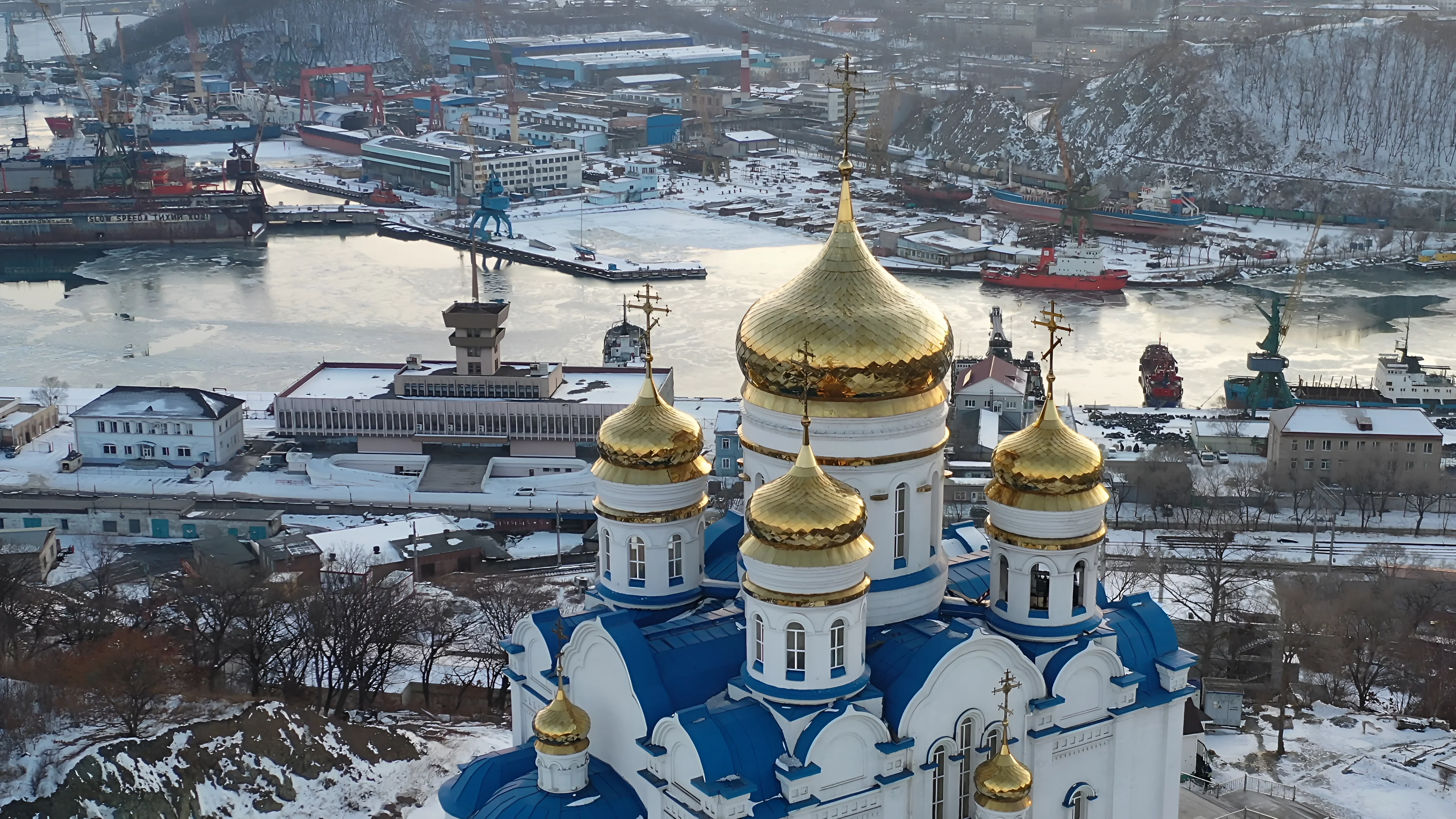 Church of our lady of Kazan in Nakhodka. Photo: Vecteezy