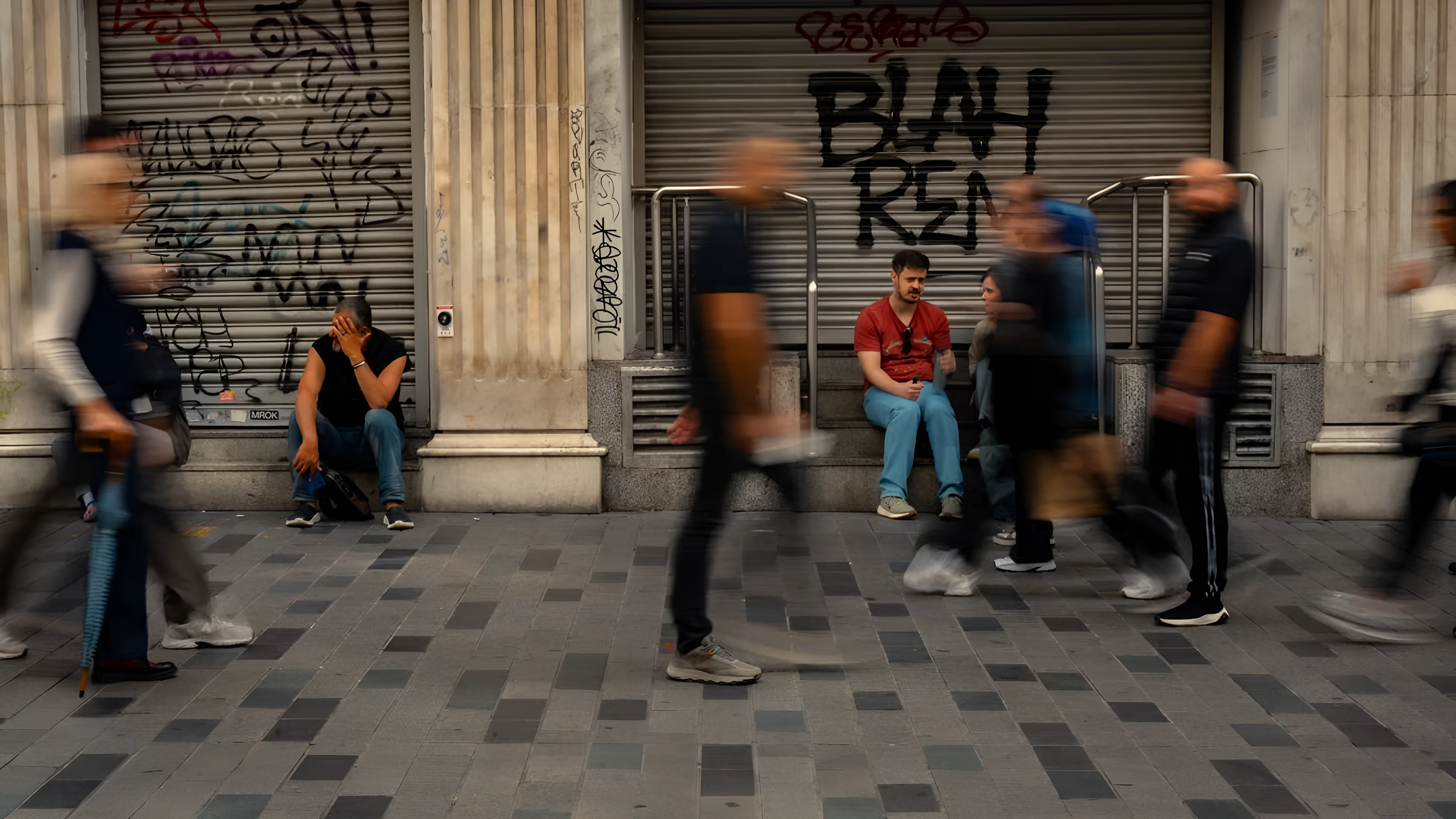 Graffiti-covered storefronts in an economic downturn. Photo: Zeynep Sude Emek