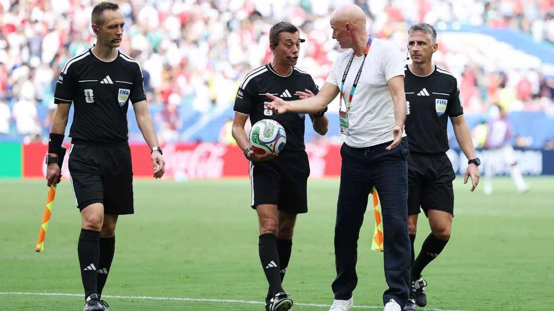 Ståle Solbakken confronted the officials at halftime in Miami, shortly after Jude Bellingham had equalised for England. Buda Mendes/Getty Images