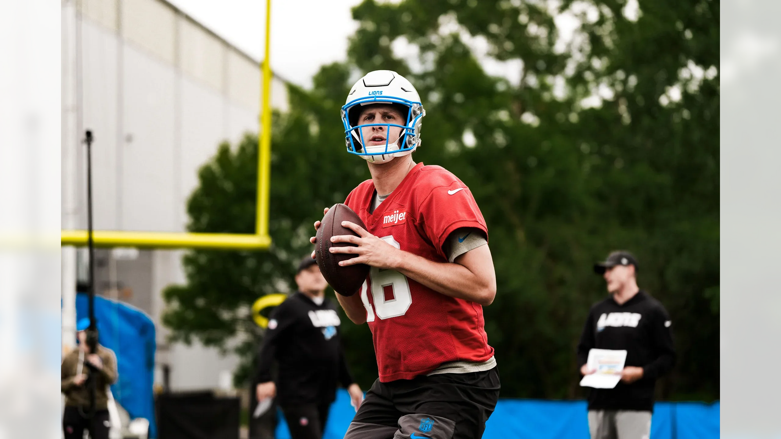 Detroit Lions quarterback Jared Goff (16) during minicamp at the Meijer Performance Center on June 17, 2026 in Allen Park, Mich. (Jeff Nguyen/Detroit Lions)