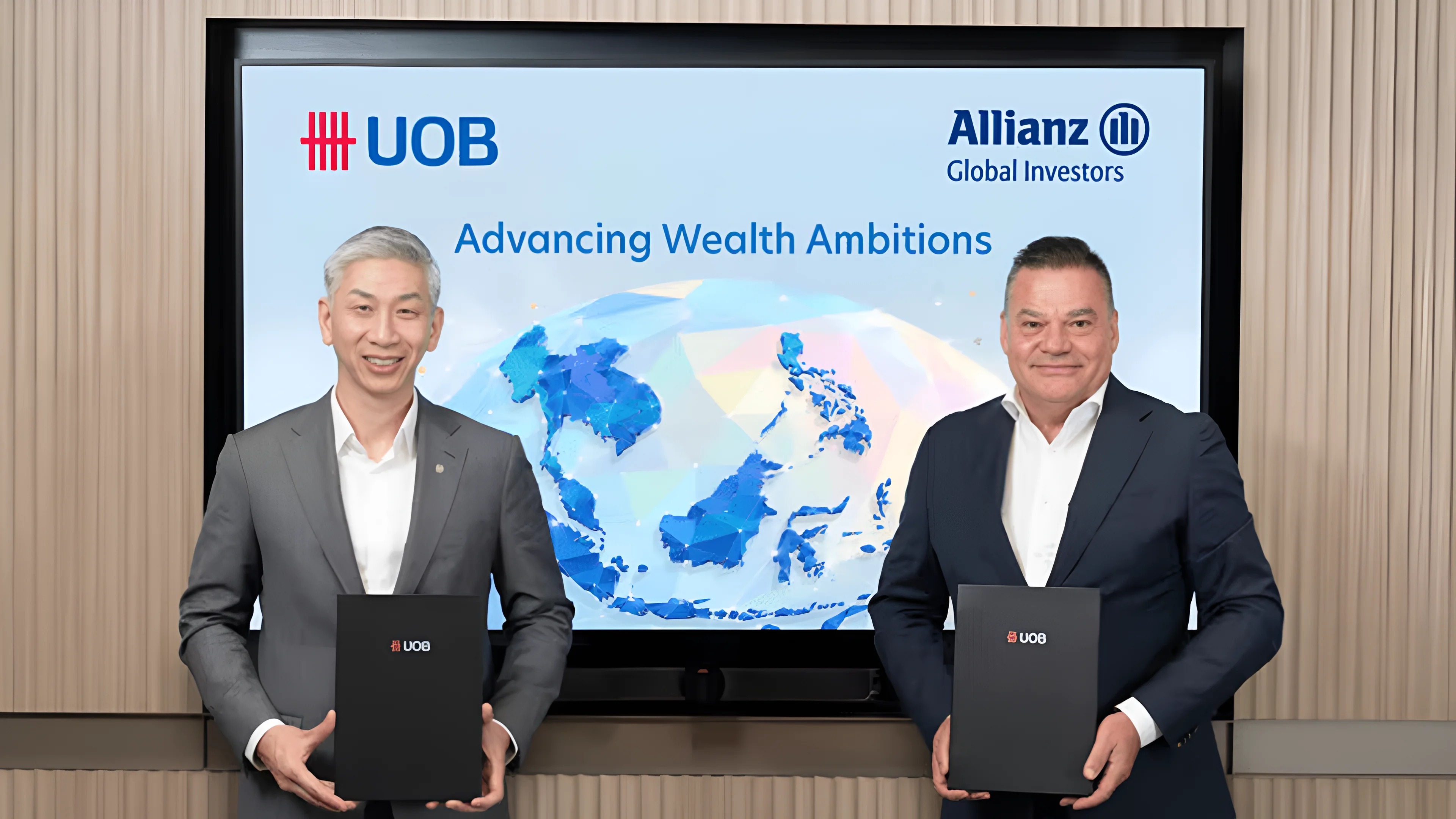 Leong Yung Chee, Group CFO of UOB Group (left), and Tobias Pross, CEO of Allianz Global Investors (right).
