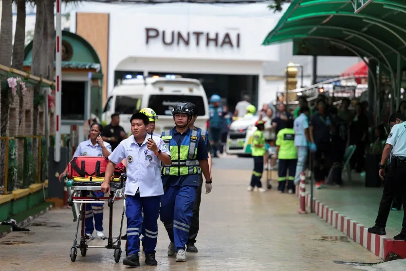 Emergency personnel work at Debsirin Nonthaburi School in Bang Kruai district in Nonthaburi province on the outskirts of Bangkok, Thailand, August 7, 2026. Chalinee Thirasupa/Reuters