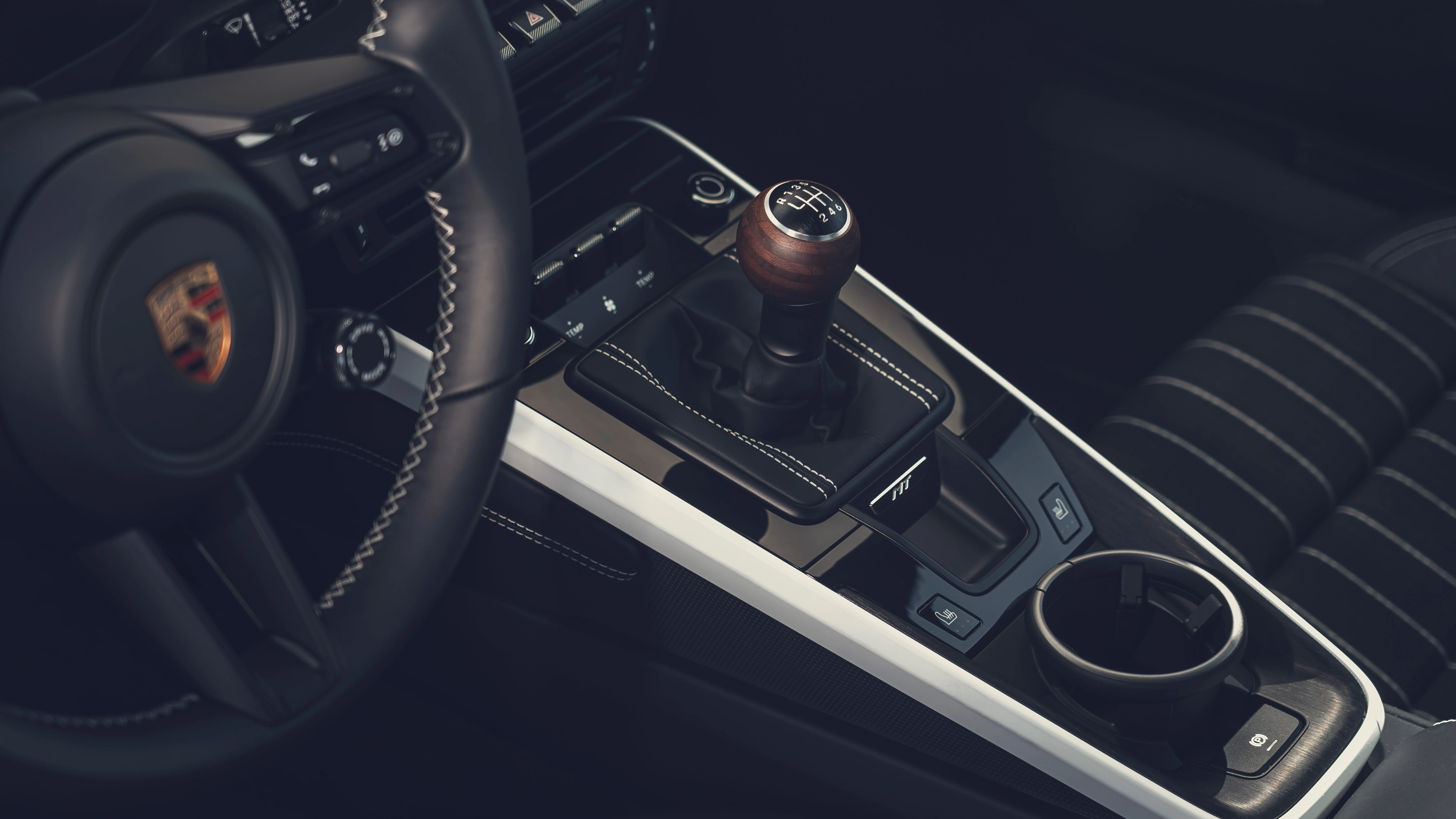 The interior of the 911 Carrera S with MT Package. Credit: Porsche Newsroom